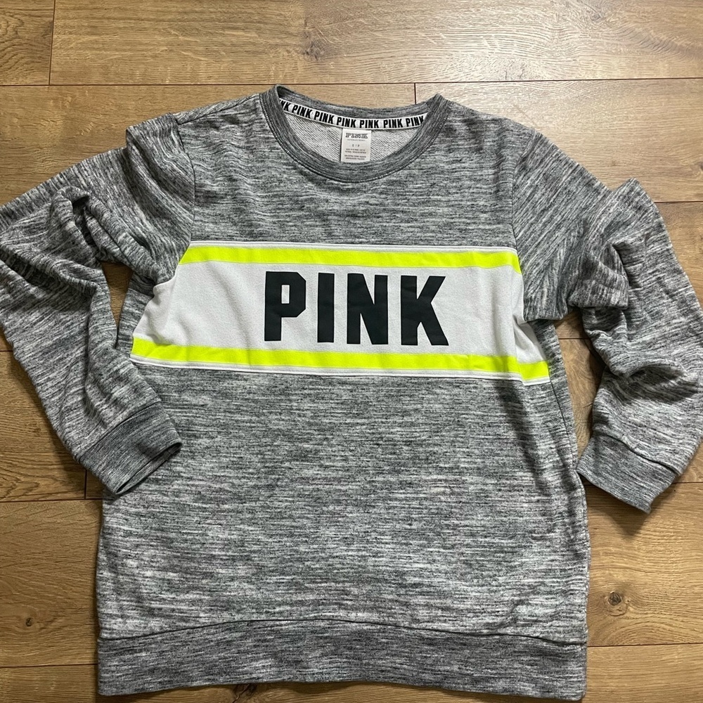 Victoria's Secret PINK Gray Sweatshirt size Small